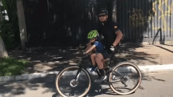 Banco Selim Bicicleta Mountain Bike para Criança, feito em liga de alumínio, com encaixe emborrachado e suporte de até 25 kg