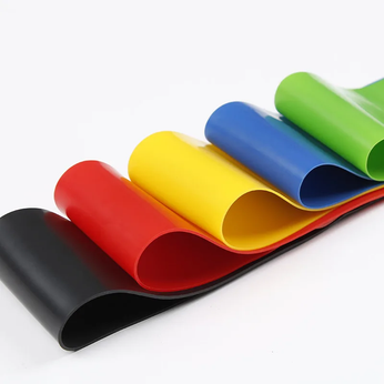 Kit 5 Faixas Elásticas Thera Band com diferentes níveis de intensidade, ideal para exercícios de resistência e flexibilidade