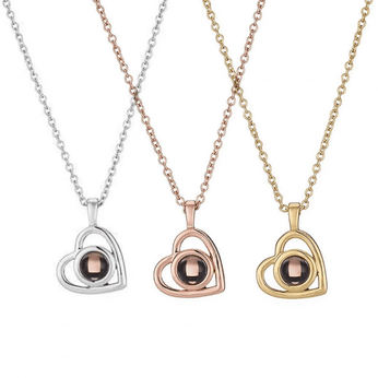 Colar Amor Eterno com Foto Personalizável, disponível em três cores, com visualização da foto pela pedra ou câmera do celular