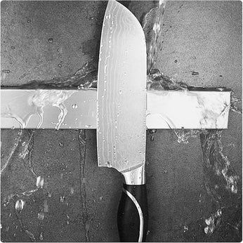 Suporte magnético para facas e talheres, ideal para organizar a cozinha